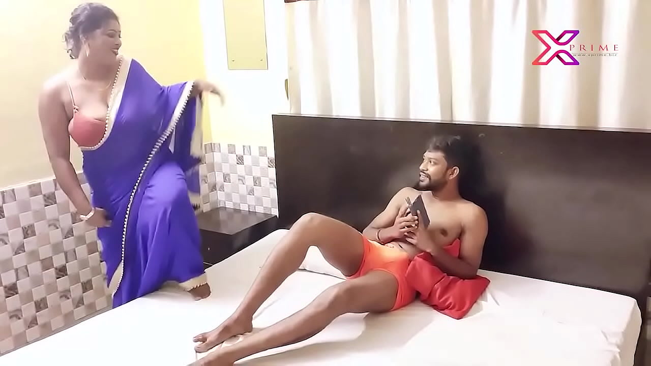 Indian Milf laxmi bhabhi getting sucked and fucked